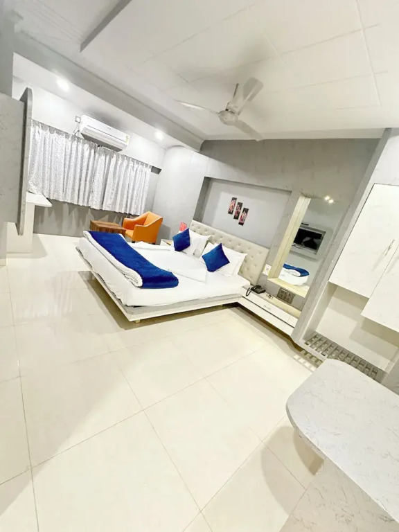 Saibaba International Hotel