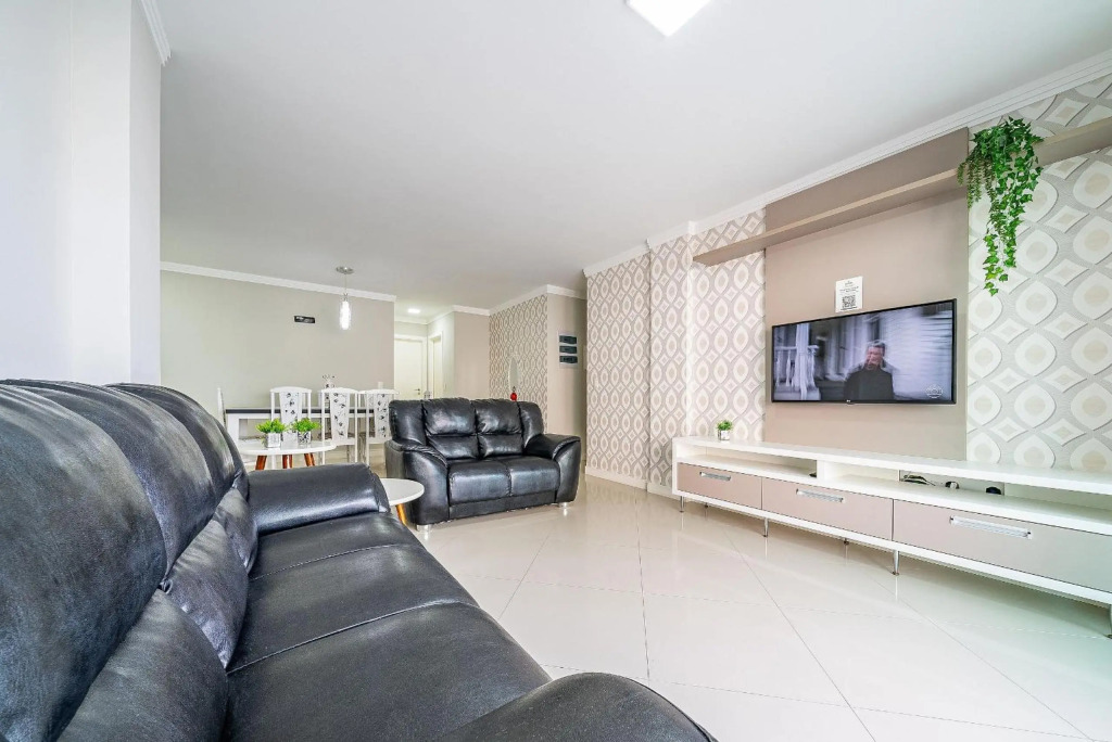 248 - Apartamento 03 quartos próximo a praia econômico em Bombinhas - SC
