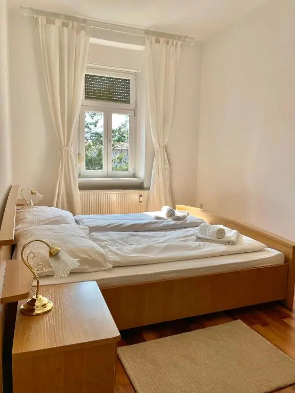Downtown Chic Apartment Graz - Top 8 self check-in