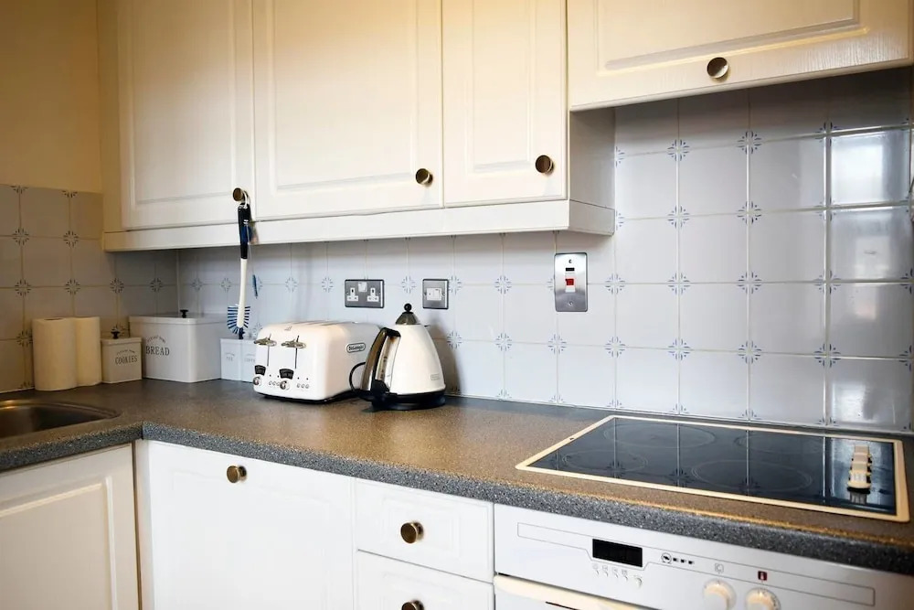 Grand 2 bed 2 Bath Home on Old Street Roundabout
