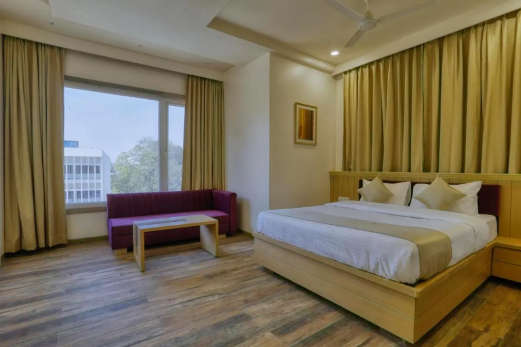 Hotel Centre Park Bhopal