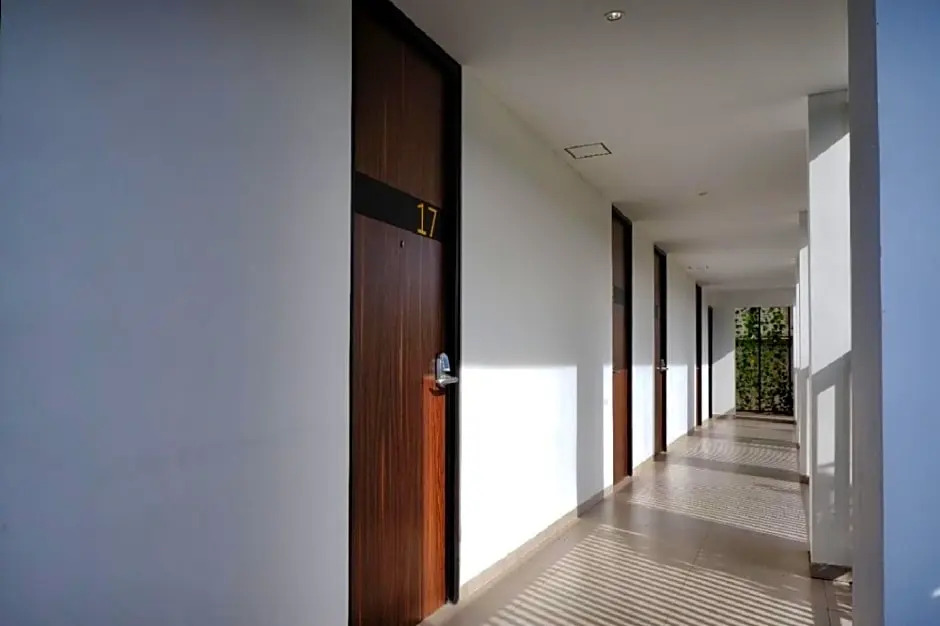 Guest House 555 NKI