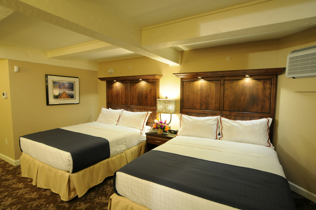 Lake Lawn Resort