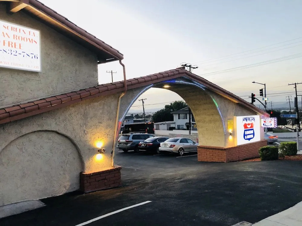 New American Inn & Suites