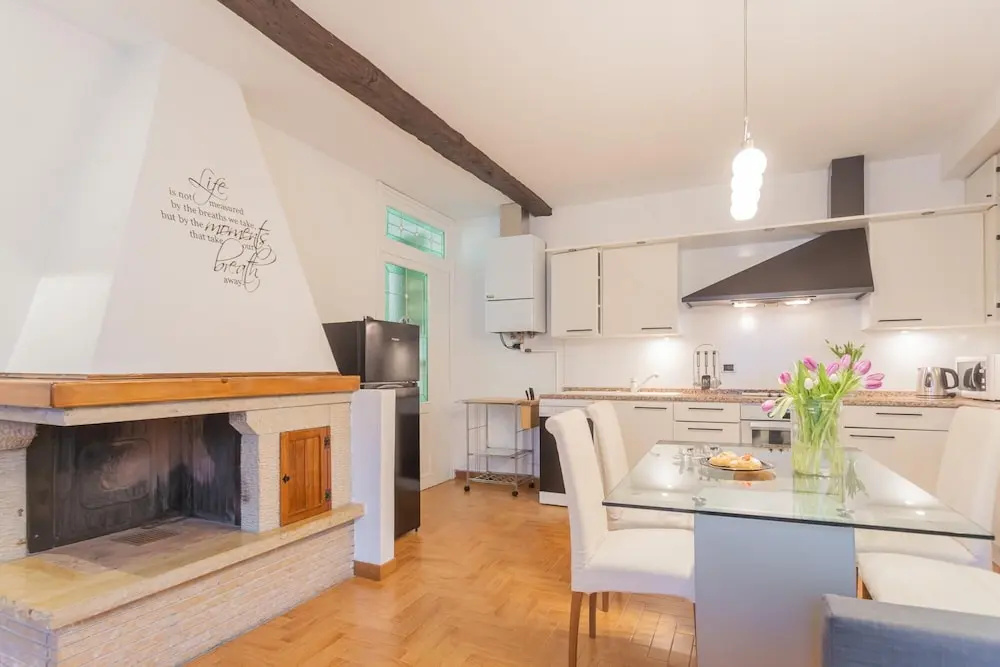 Volta Apartment by Rent all Como
