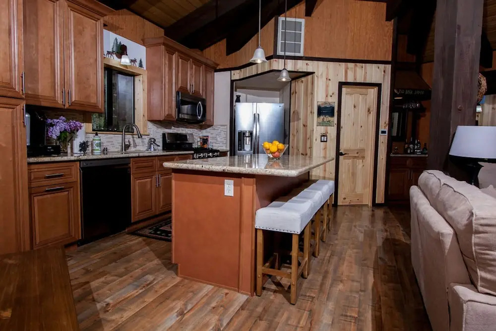Lakefront Spectacular-800 by Big Bear Vacations