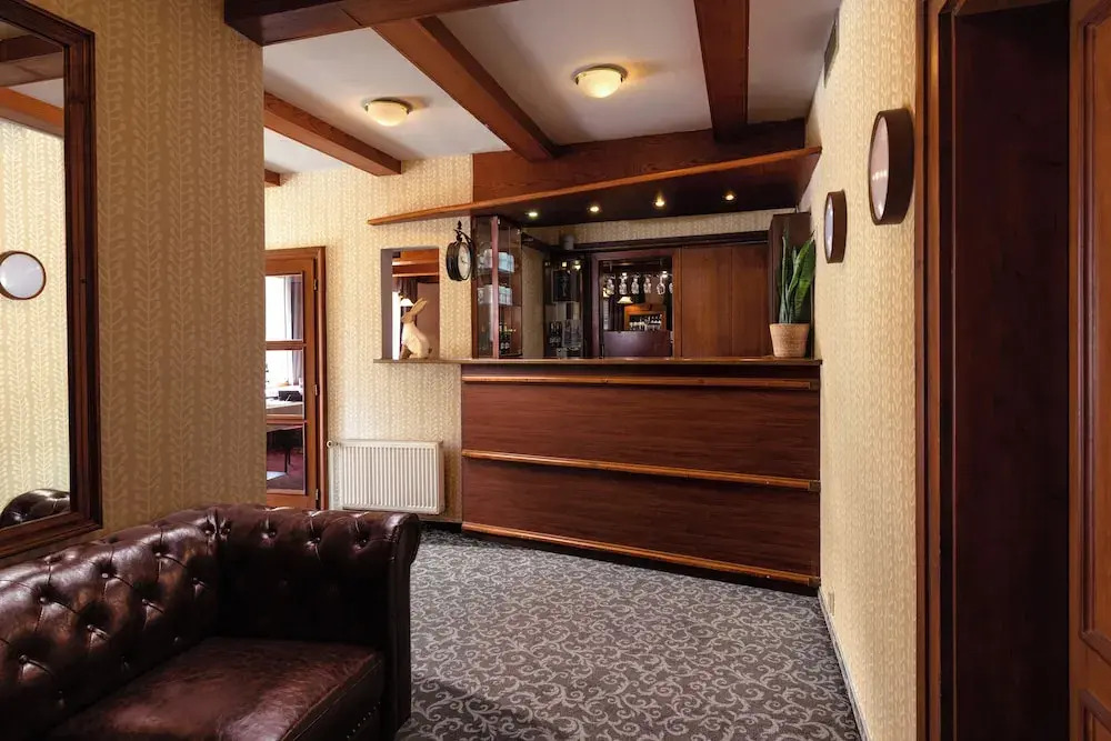 Carl Inn