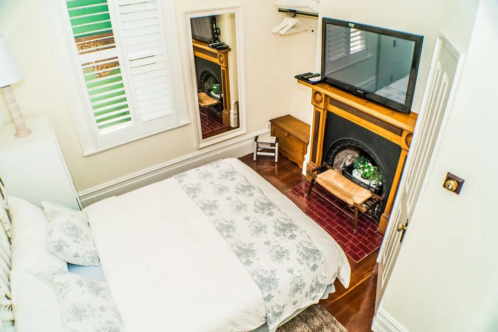 Heritage Cottage Bed And Breakfast