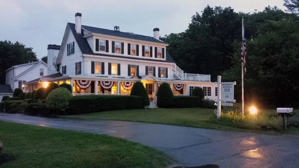 The Harpswell Inn