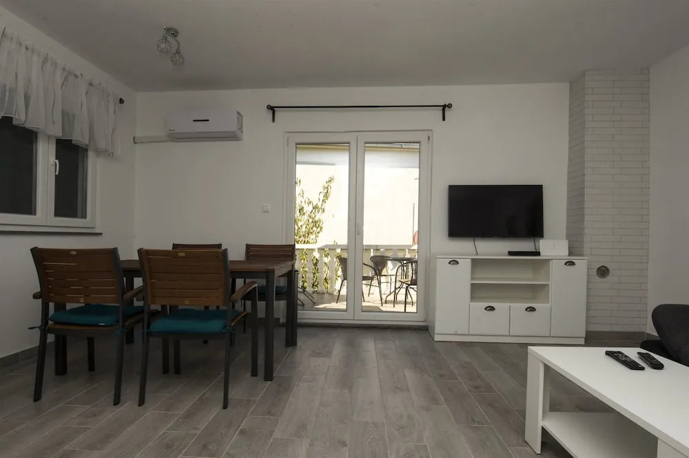 Apartment Jure