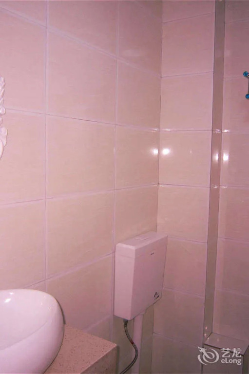 Zhangjiajie Weigongguan Chain Hotel Yongding Branch