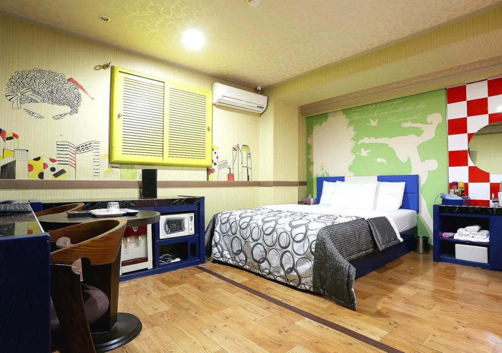 Shim Hotel