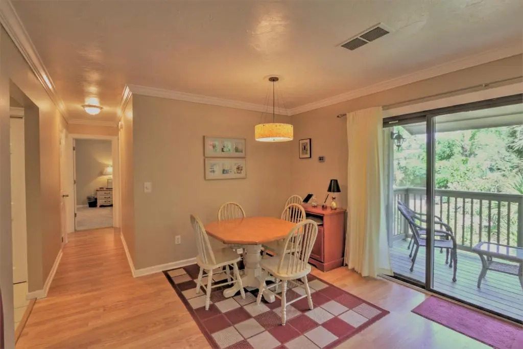 125 Cordillo Parkway
