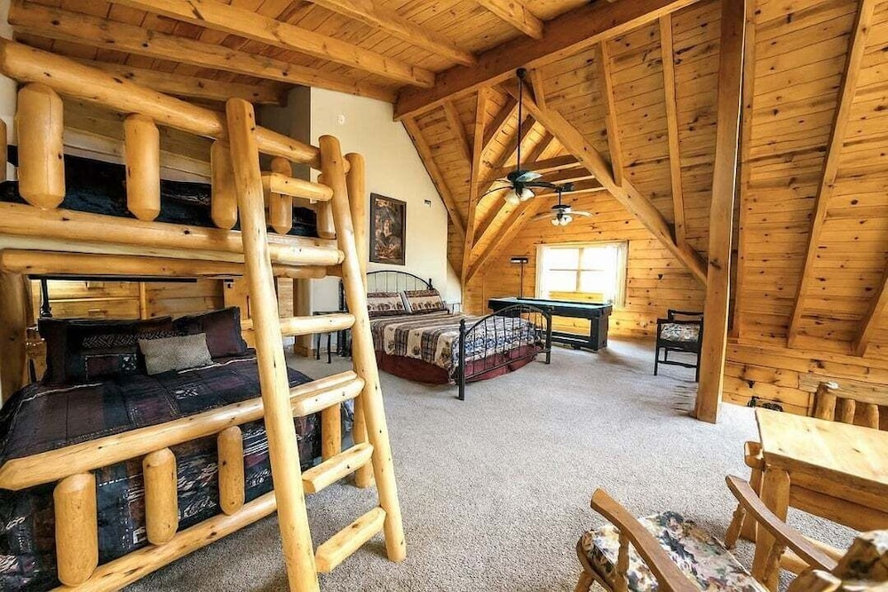 Mountain Paradise 3 Bedroom Cabin