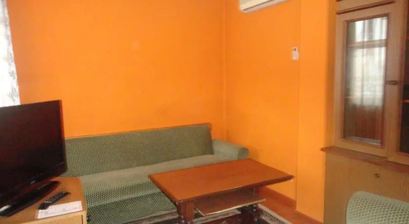 L Bakuri Hotel