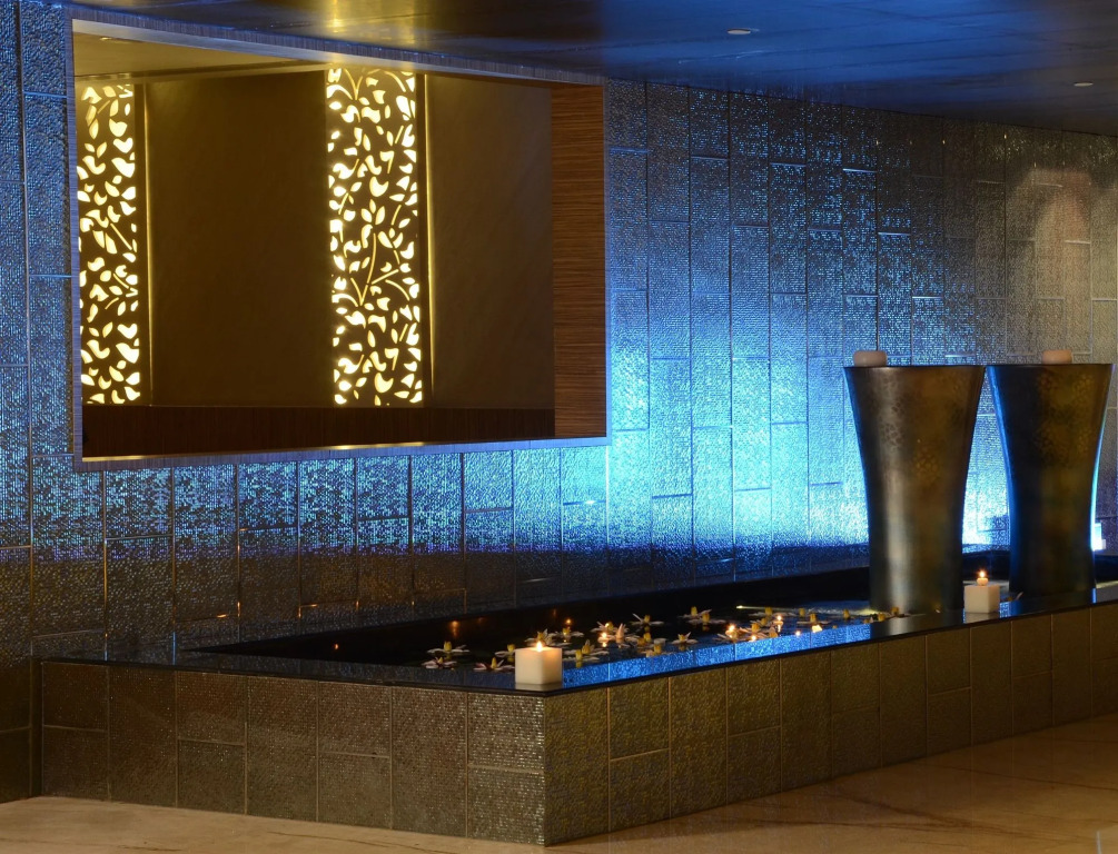 E Hotel