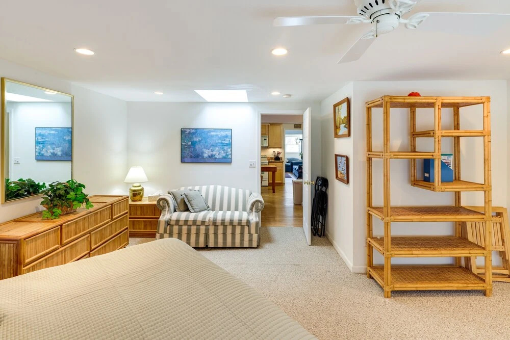 Charming Old Saybrook Home: Half-Mi to Sand & Sea