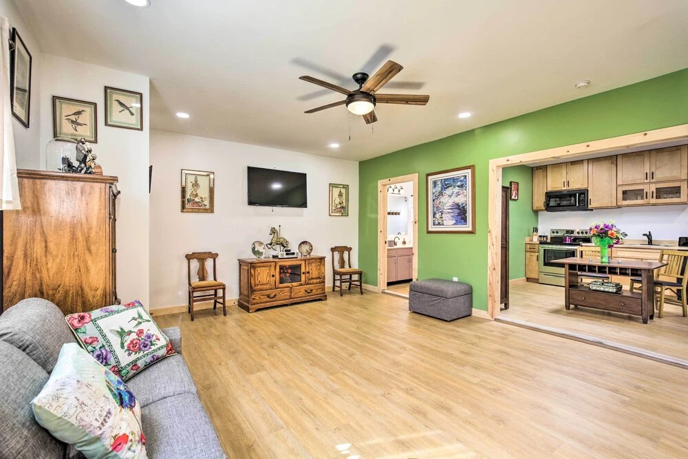 Sunny Bonita Studio ~ 5 Mi to Historic Dtwn!