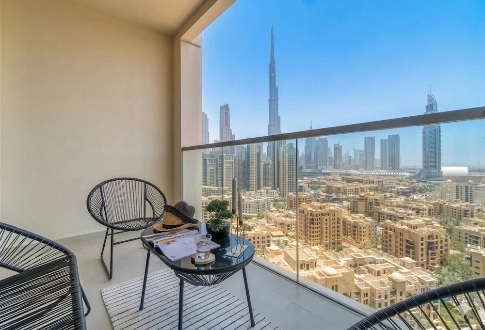 Vogue | Downtown near Dubai Mall | Burj Khalifa