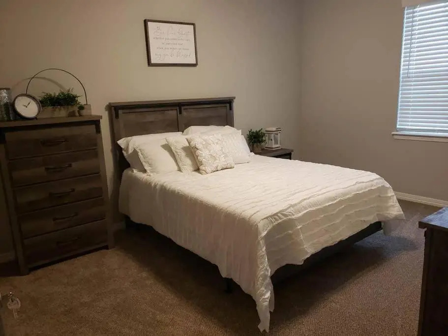 NEW 4/4 Farmhouse style house in College Station!