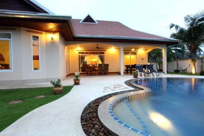 The Chase & Foxlea Villas