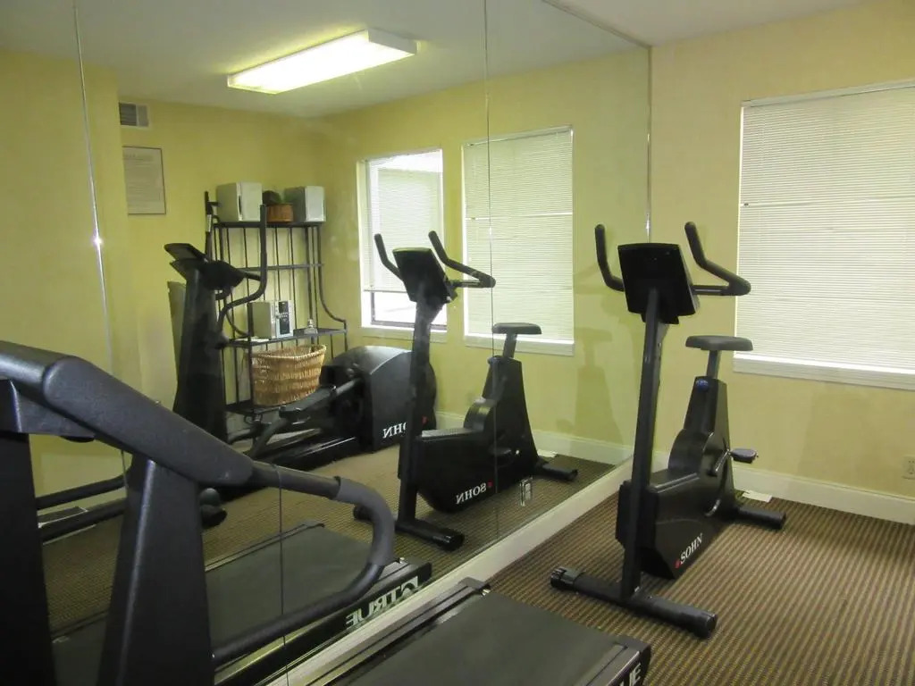 Cloverleaf Suites Columbia