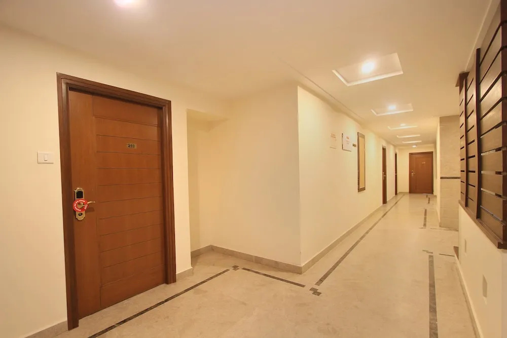 OYO Flagship 629 Bagmane Tech Park