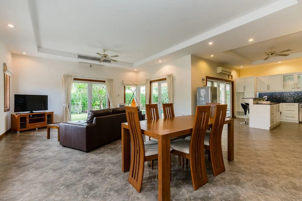 Private Pool Villa With 3 Bedrooms Oph3