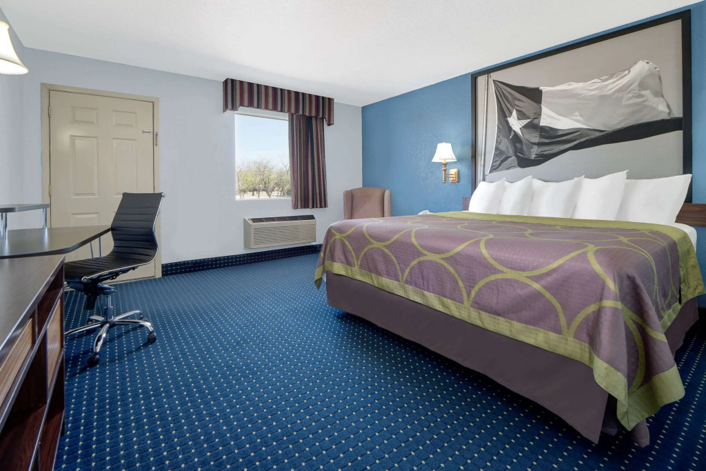 Super 8 by Wyndham Dumas TX