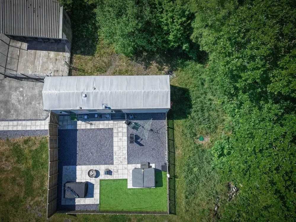 Hopkins Retreat - 3 Bedroom Caravan - Hot Tub