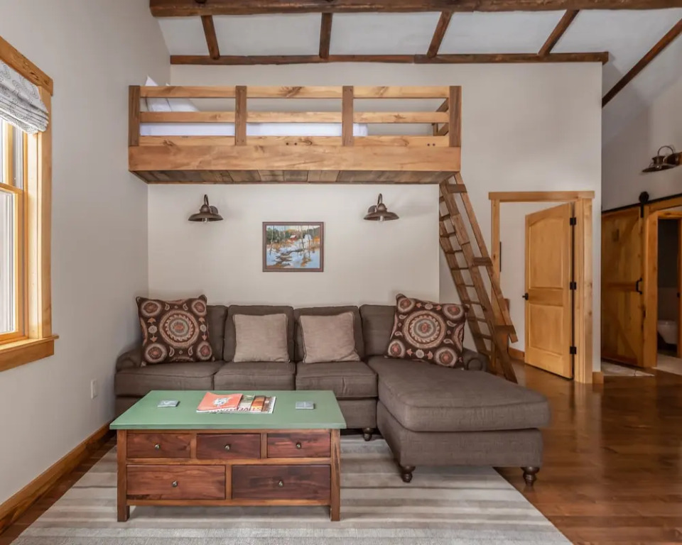 Seesaws Lodge