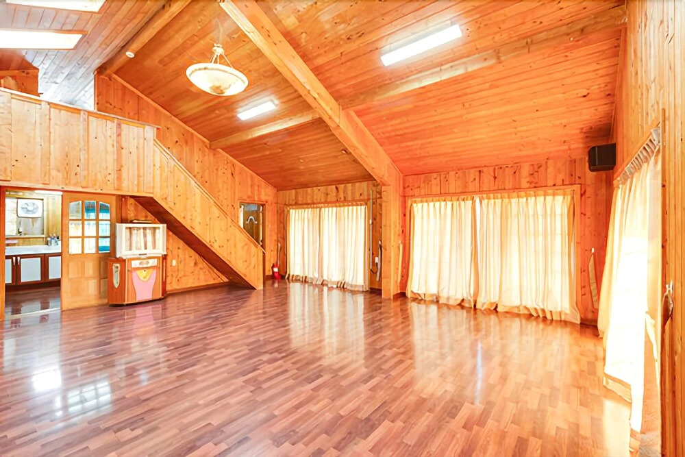 Gapyeong Gold River Castle Pension