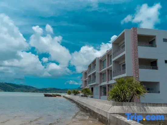 Lara Court Seaside Yagaji 301