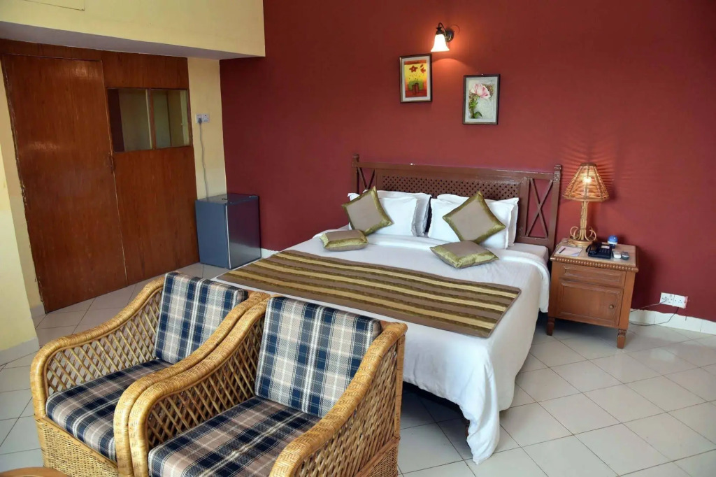Indismart Woodbourne Resort