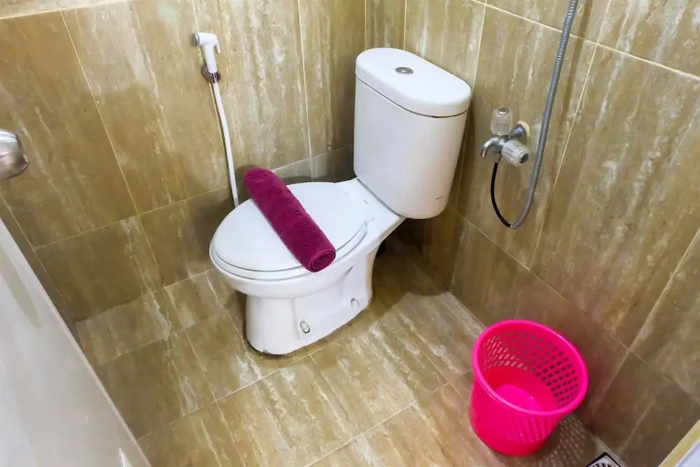 New Furnished with Sofa Bed Green Pramuka Apartment