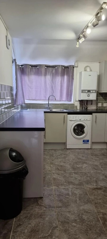 Remarkable 3-bed House With Garden in London