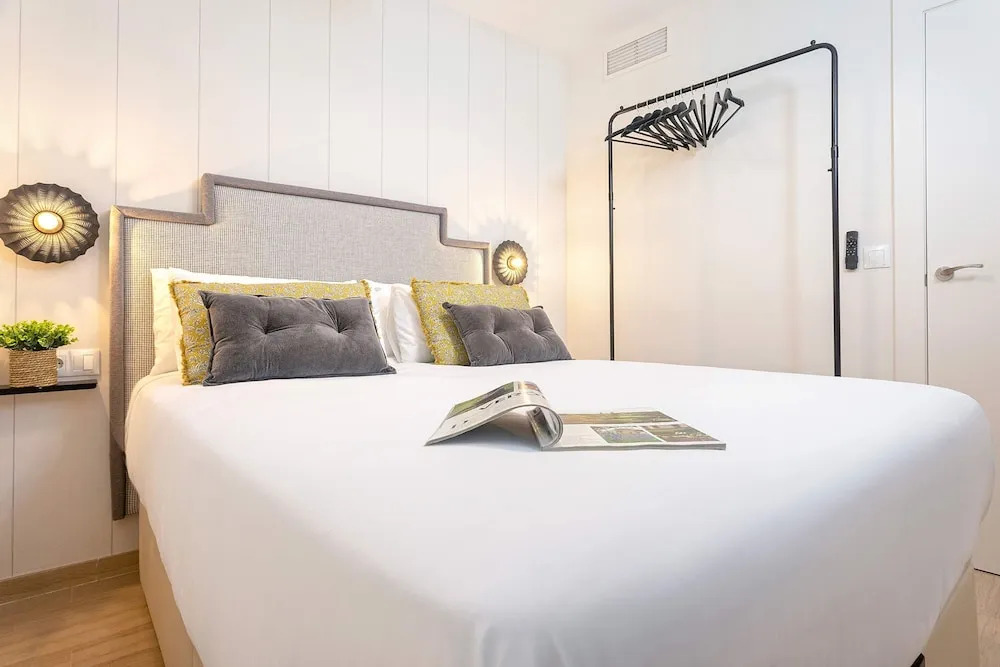 Bright 3bdroom Apartment in Granada Recogidas III