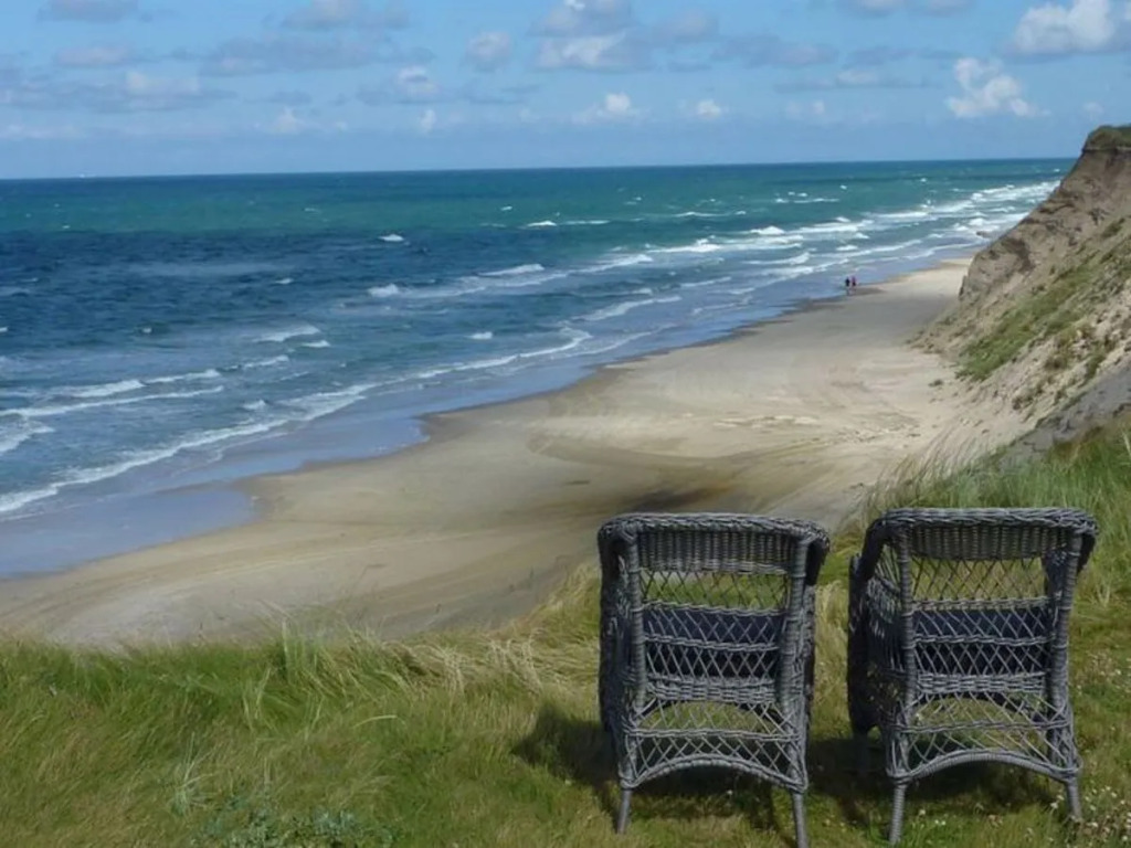 "Arngard" - 15m from the sea in NW Jutland
