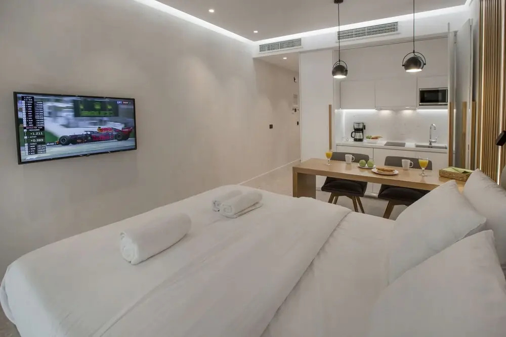 Nikis Suites Syntagma-Plaka 3 by GHH