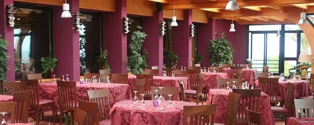 Costa Tiziana Resort