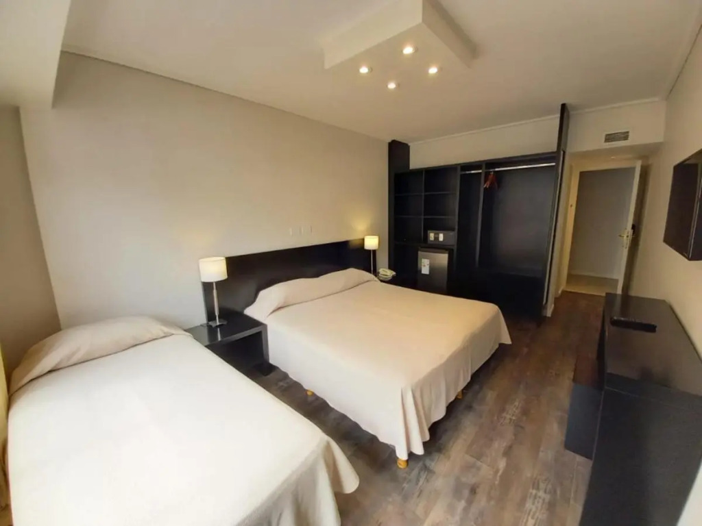Hotel Versailles