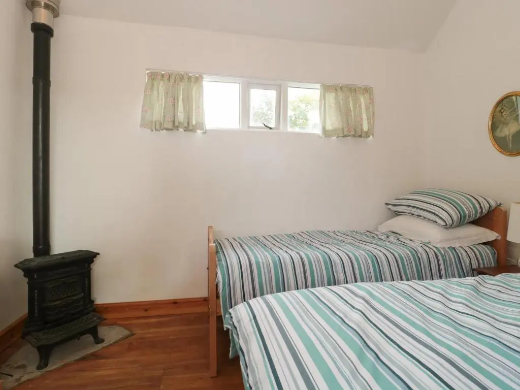 Wreath Green Annexe
