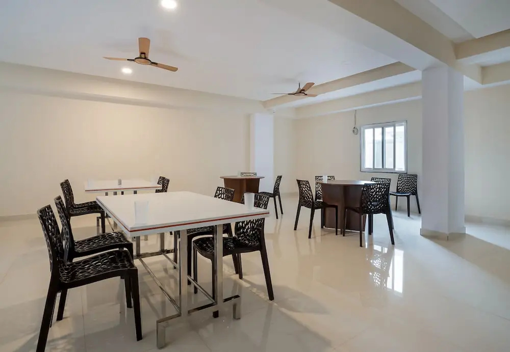Super Hotel O Gokul Grand Near SR Nagar Police Station