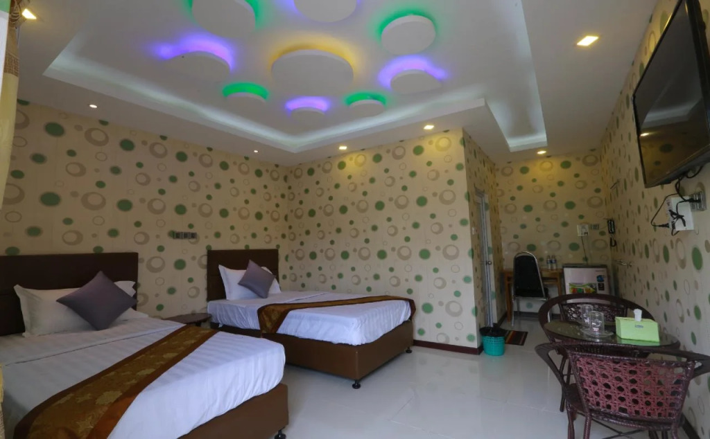 Mya Kyun Nadi Motel