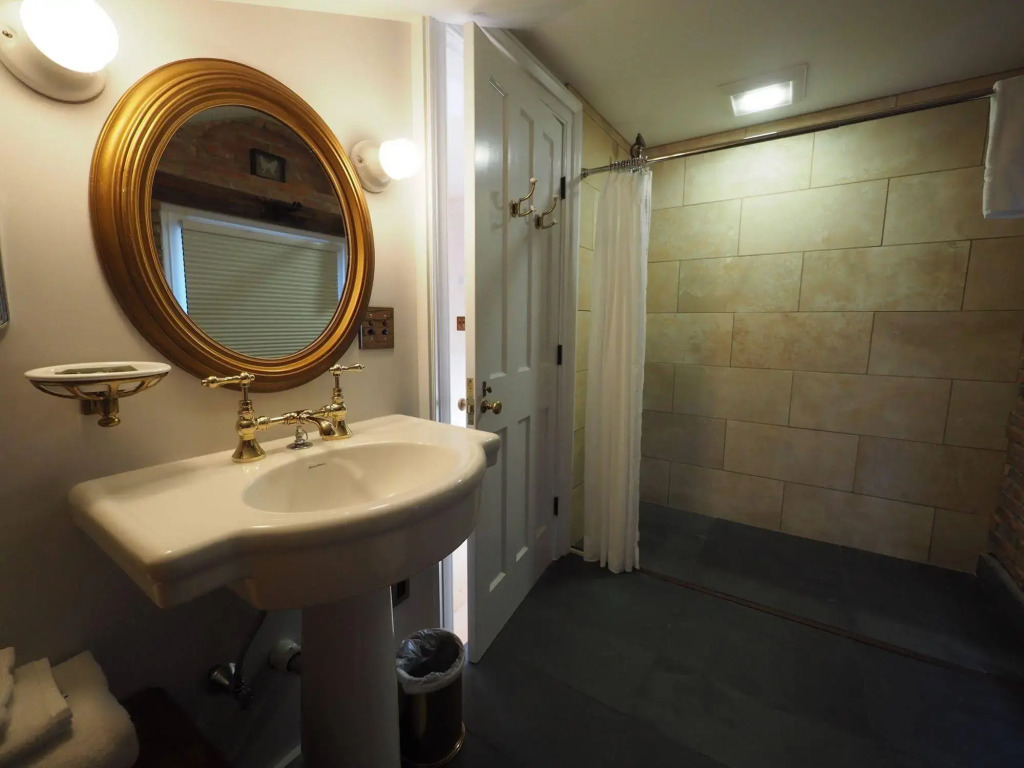 Argos Inn - Ithacas Boutique Hotel