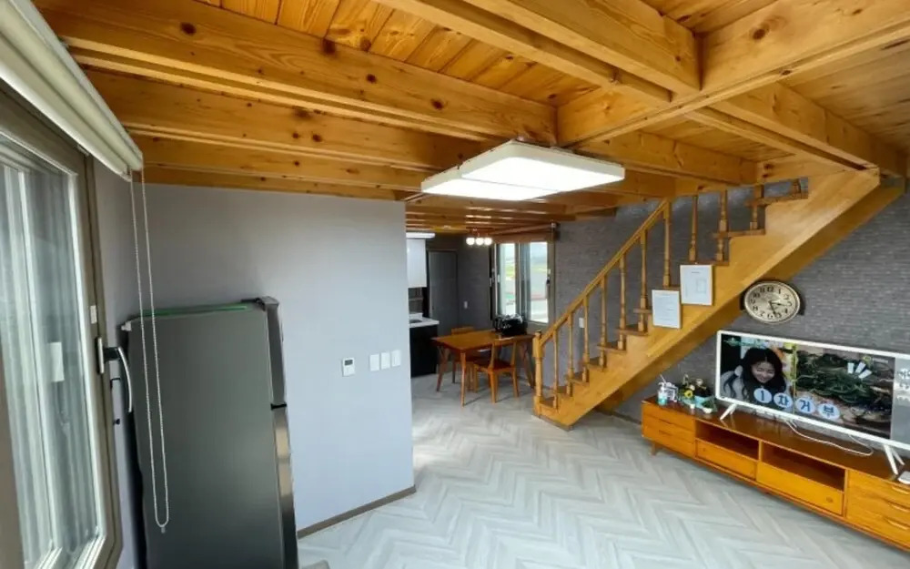 Sacheon Sagyejeol Pension