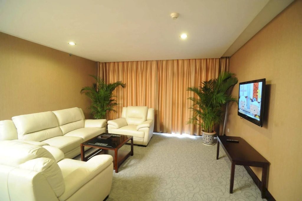 Golden Dragonball Hotel