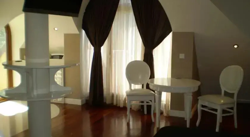 RENOVATED Boutique Apartments Petrus