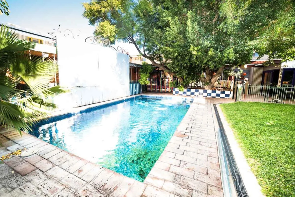 Jump Inn Alice Budget Accommodation