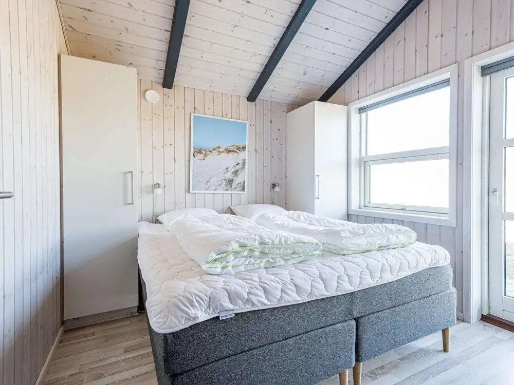 10 Person Holiday Home in Henne
